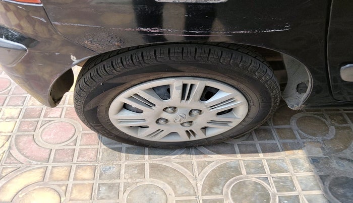 2011 Hyundai Santro Xing GLS LPG, Petrol, Manual, 1,02,449 km, tyre