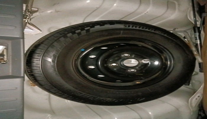 2014 Maruti Alto 800 VXI, Petrol, Manual, 70,701 km, tyre