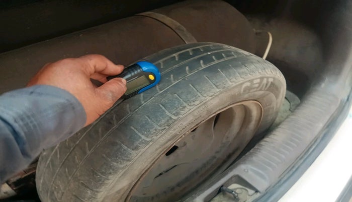 2014 Hyundai Santro Xing GL PLUS, CNG, Manual, 1,06,899 km, tyre