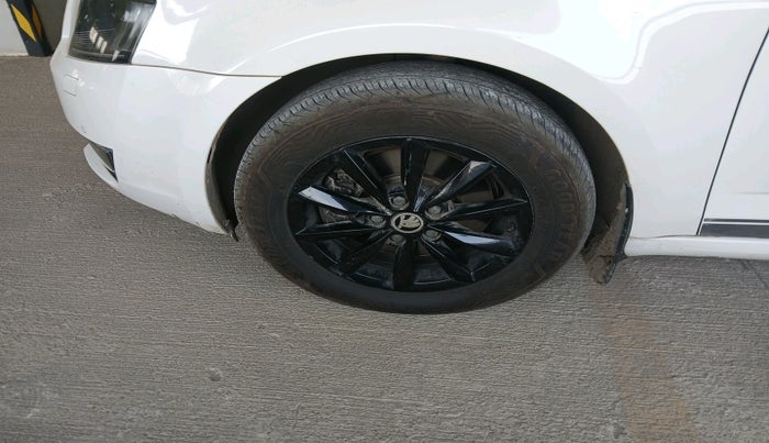 2017 Skoda Octavia STYLE PLUS AT 1.8 TSI, Petrol, Automatic, 49,383 km, tyre