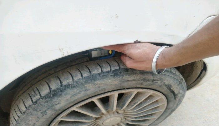 2012 Hyundai Santro Xing GL PLUS, Petrol, Manual, 86,177 km, tyre