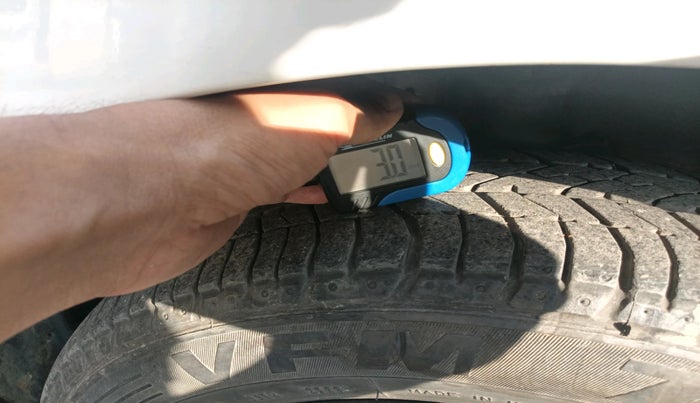 2012 Hyundai i20 MAGNA 1.2, Petrol, Manual, 62,755 km, tyre