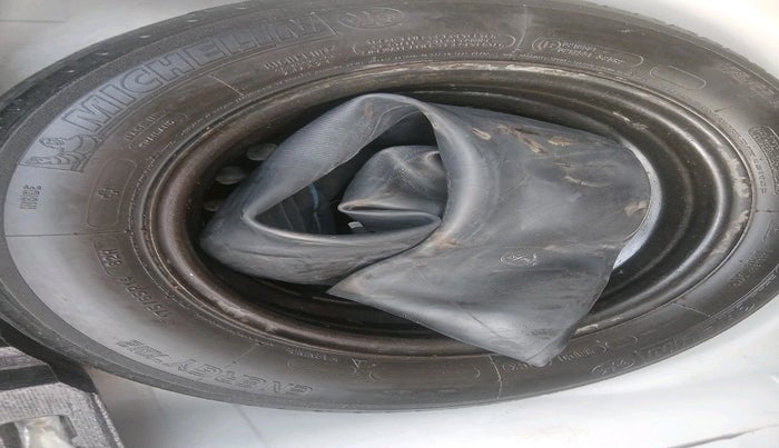 2016 Honda Amaze 1.2L I-VTEC SX, Petrol, Manual, 1,68,649 km, tyre