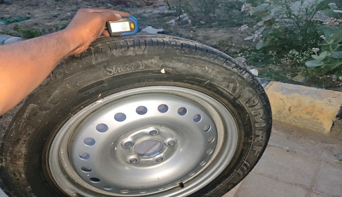 2020 Mahindra XUV300 W8 1.5 DIESEL, Diesel, Manual, 99,856 km, tyre