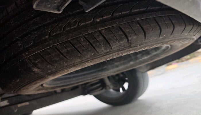 2023 MG HECTOR PLUS SAVVY PRO 1.5 TURBO CVT 7 STR, Petrol, Automatic, 50,136 km, tyre