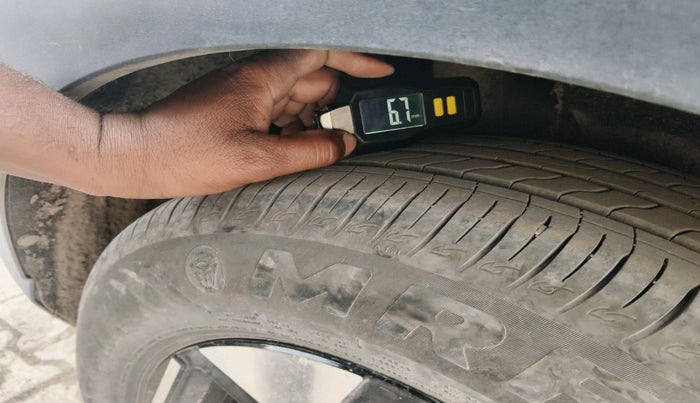 2025 KIA SYROS  HTX 1.0 Turbo 6MT, Petrol, Manual, 7,478 km, tyre