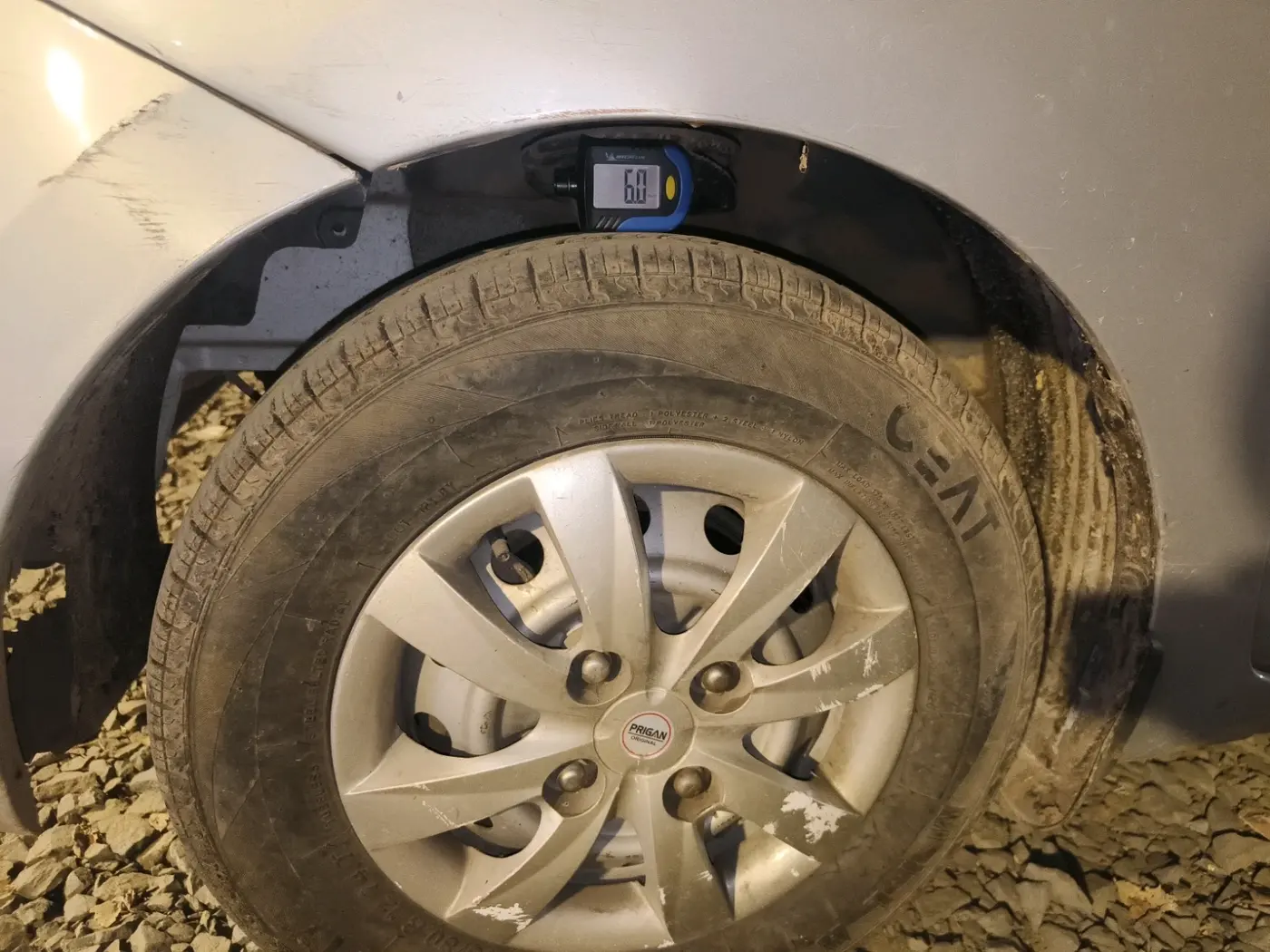 2014 Hyundai Eon ERA +, Petrol, Manual, 44,844 km, tyre