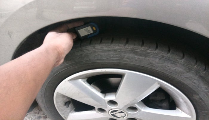 2016 Skoda Rapid 1.5 TDI CR ELEGANCE AT, Diesel, Automatic, 1,01,992 km, tyre