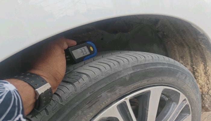 2024 Honda Amaze 1.2L I-VTEC VX, Petrol, Manual, 17,043 km, tyre