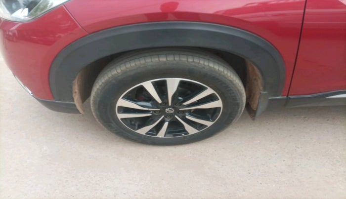 2019 Nissan Kicks XV 1.5, Petrol, Manual, 54,885 km, tyre