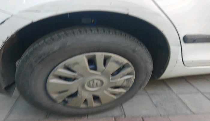 2012 Maruti Swift VXI, Petrol, Manual, 91,262 km, tyre