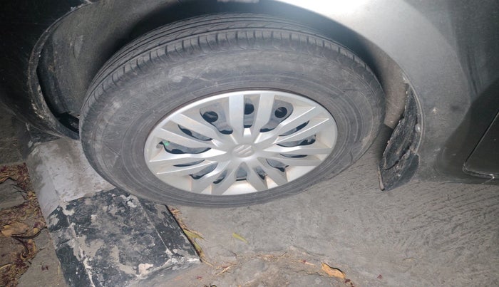 2018 Maruti Dzire VXI, Petrol, Manual, 78,354 km, tyre