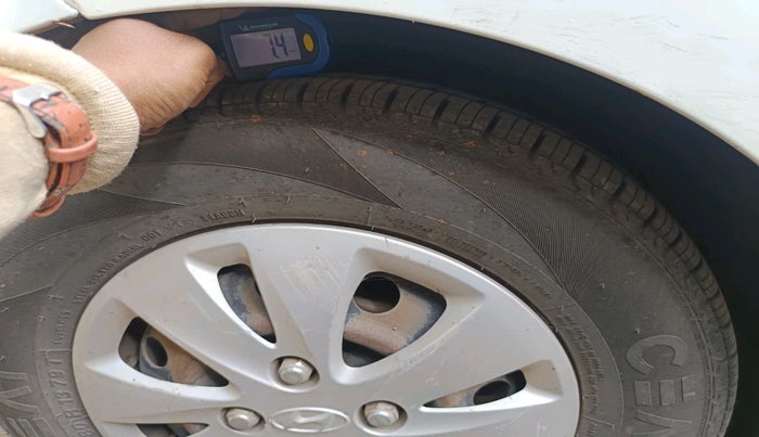 2011 Hyundai i10 MAGNA 1.2, CNG, Manual, 85,278 km, tyre