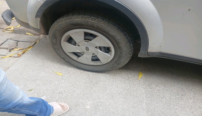 2016 Mahindra XUV500 W6 1.99, Diesel, Manual, 71,487 km, tyre