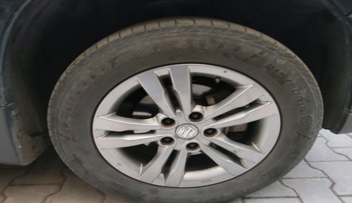 2017 Maruti Vitara Brezza ZDI, Diesel, Manual, 2,09,197 km, tyre