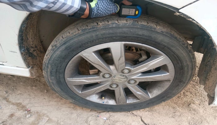 2017 Maruti Wagon R 1.0 VXI (O) AMT, Petrol, Automatic, 55,629 km, tyre