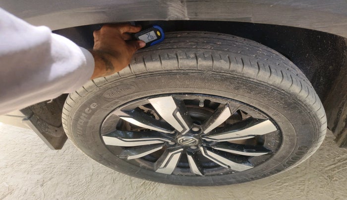 2020 MG HECTOR PLUS SHARP 1.5 PETROL TURBO DCT 6-STR, Petrol, Automatic, 82,528 km, tyre