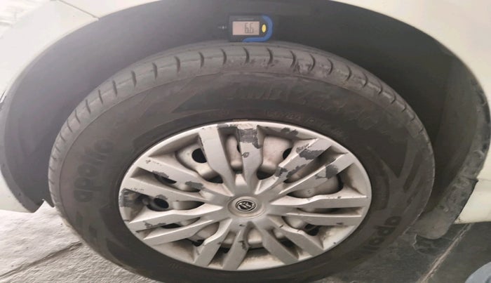 2021 Maruti Swift Dzire TOUR S-CNG, CNG, Manual, 65,807 km, tyre