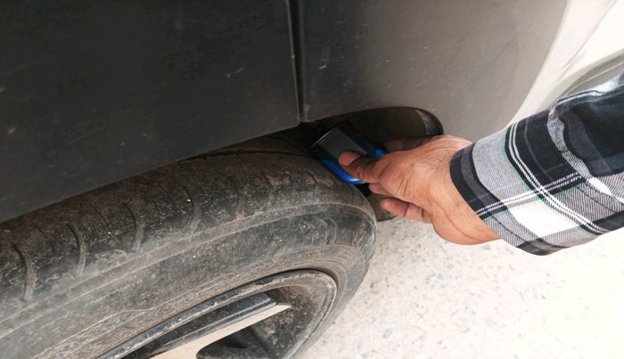 2021 Nissan MAGNITE XE, CNG, Manual, 34,267 km, tyre