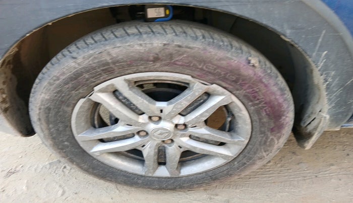 2020 Renault TRIBER RXZ, Petrol, Manual, 57,334 km, tyre