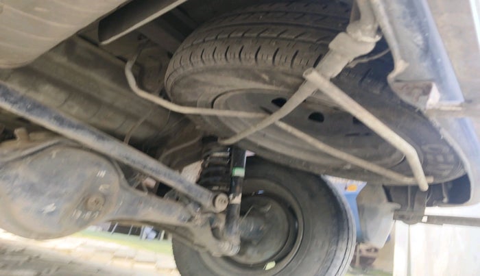 2020 Maruti Eeco 5 STR WITH A/C+HTR, CNG, Manual, 2,07,264 km, tyre