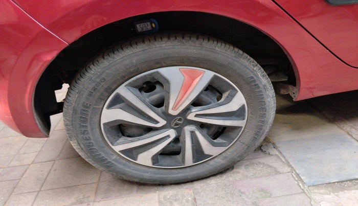 2017 Tata Tiago WIZZ EDITION PETROL, Petrol, Manual, 20,214 km, tyre