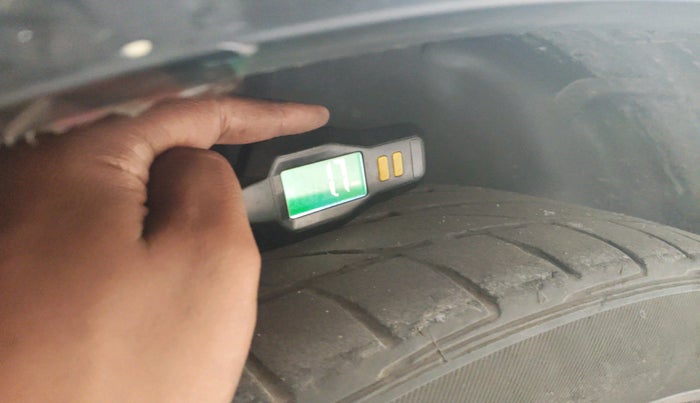 2016 Maruti S Cross ZETA 1.3, Diesel, Manual, 81,867 km, tyre