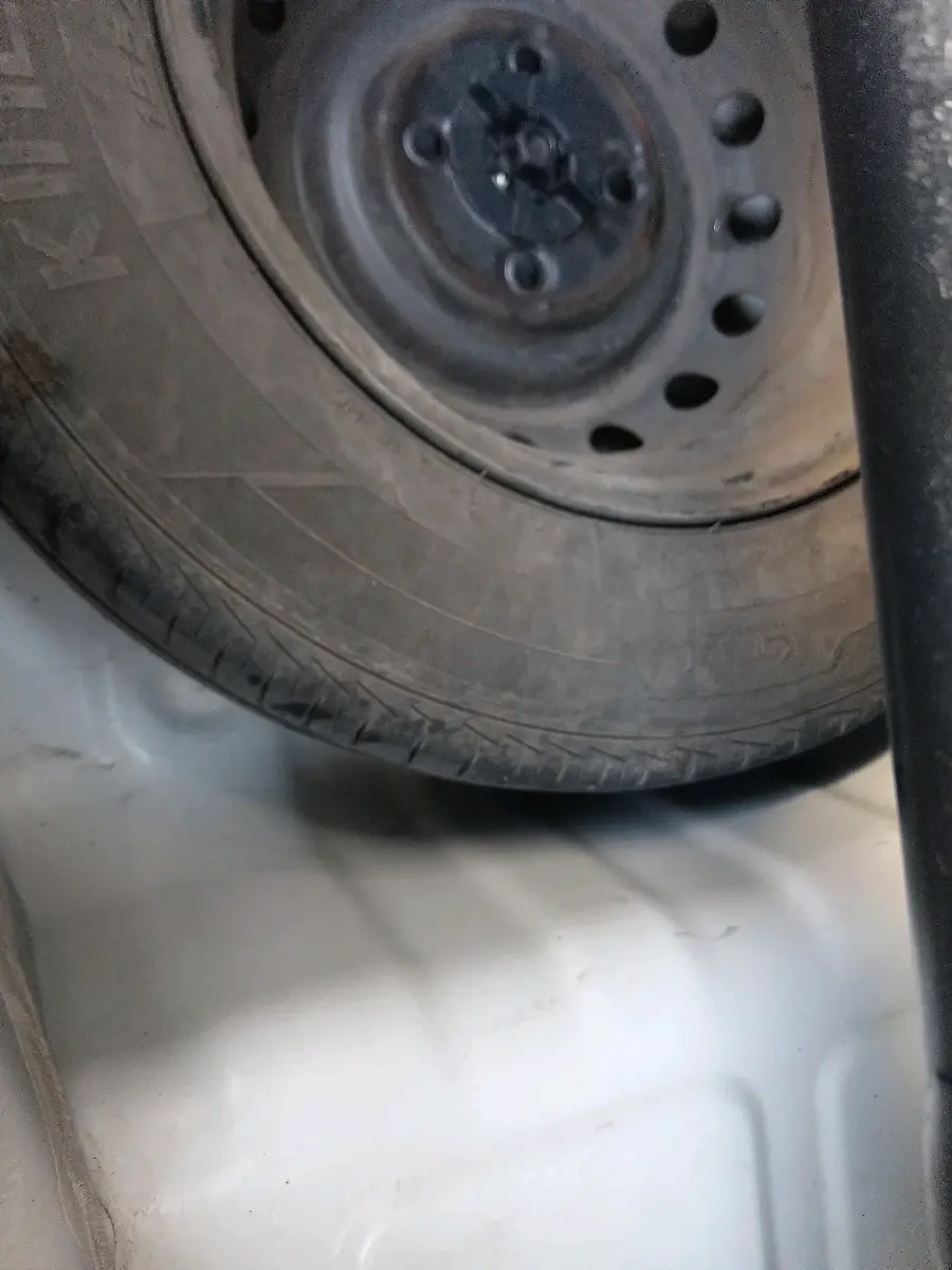2018 Hyundai NEW SANTRO MAGNA CNG, CNG, Manual, 1,03,322 km, tyre