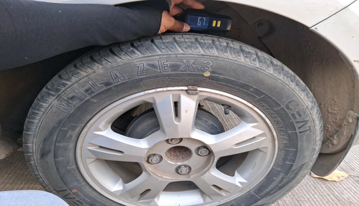 2011 Hyundai i20 SPORTZ 1.2, Petrol, Manual, 82,845 km, tyre