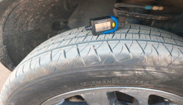 2021 Tata Harrier XZA PLUS 2.0L, Diesel, Automatic, 1,22,348 km, tyre