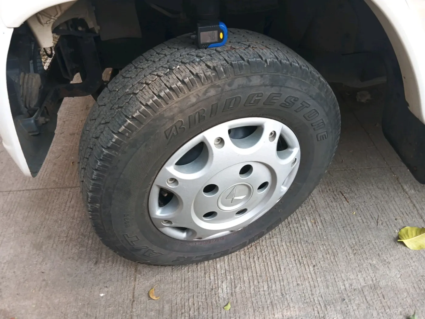 2021 Mahindra Bolero B6 (O), Diesel, Manual, 79,963 km, tyre