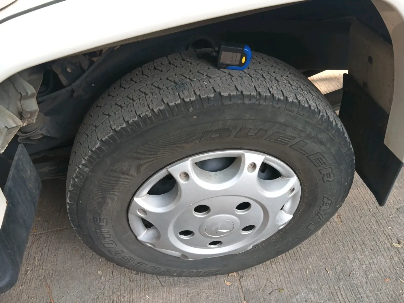 2021 Mahindra Bolero B6 (O), Diesel, Manual, 79,963 km, tyre