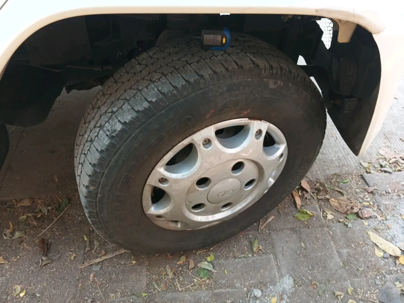 2021 Mahindra Bolero B6 (O), Diesel, Manual, 79,963 km, tyre