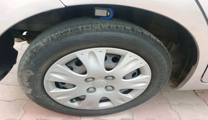 2013 Honda Brio S MT, Petrol, Manual, 81,494 km, tyre