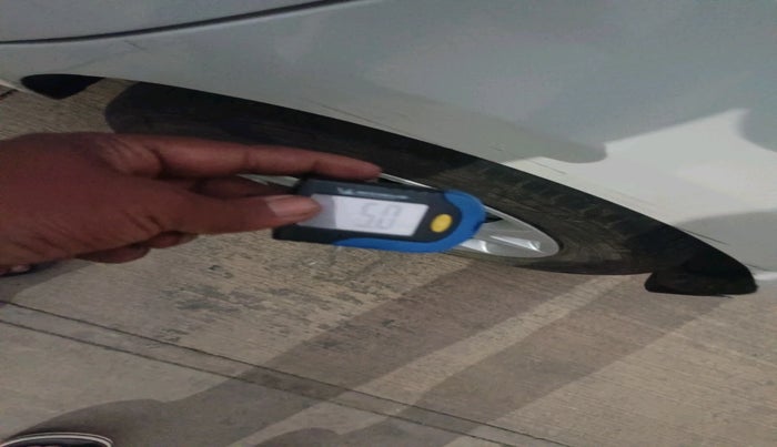 2014 Hyundai Grand i10 SPORTZ 1.2 KAPPA VTVT, Petrol, Manual, 70,406 km, tyre