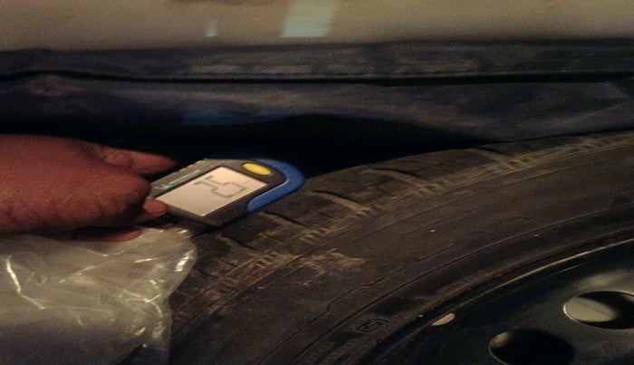 2014 Hyundai Grand i10 SPORTZ 1.2 KAPPA VTVT, Petrol, Manual, 70,406 km, tyre