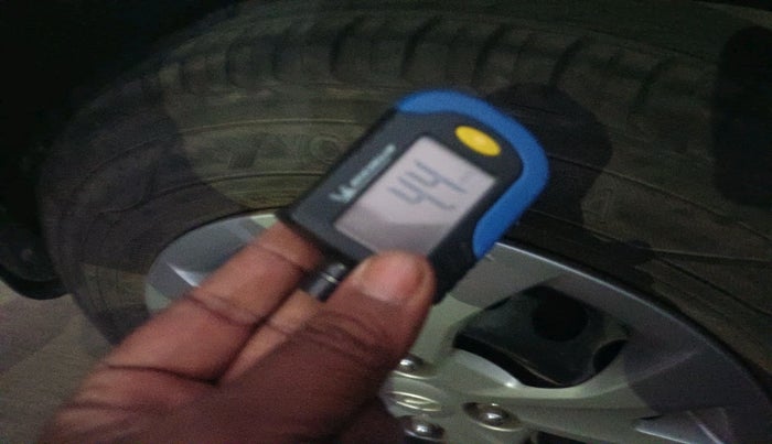 2014 Hyundai Grand i10 SPORTZ 1.2 KAPPA VTVT, Petrol, Manual, 70,406 km, tyre