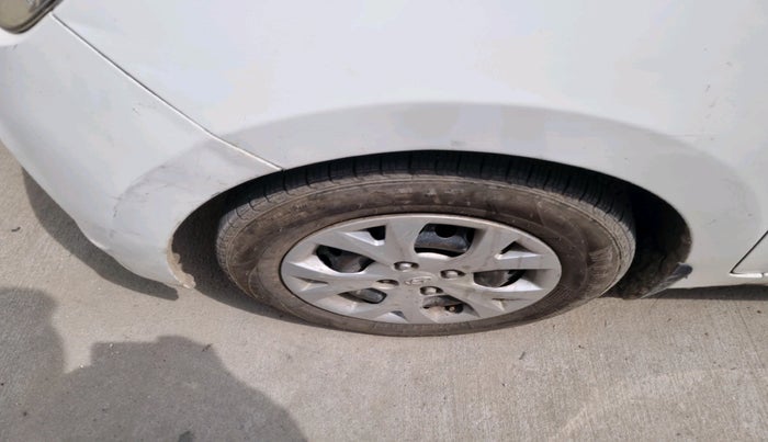 2014 Hyundai Grand i10 SPORTZ 1.2 KAPPA VTVT, CNG, Manual, 98,948 km, tyre