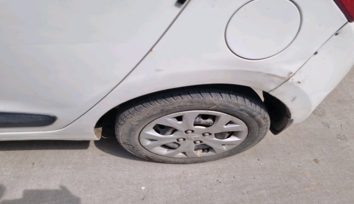 2014 Hyundai Grand i10 SPORTZ 1.2 KAPPA VTVT, CNG, Manual, 98,948 km, tyre