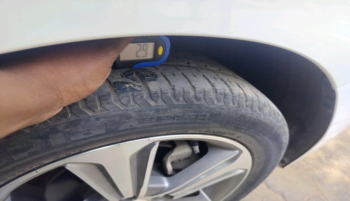 2019 Hyundai Verna 1.6 VTVT SX, Petrol, Manual, 41,287 km, tyre