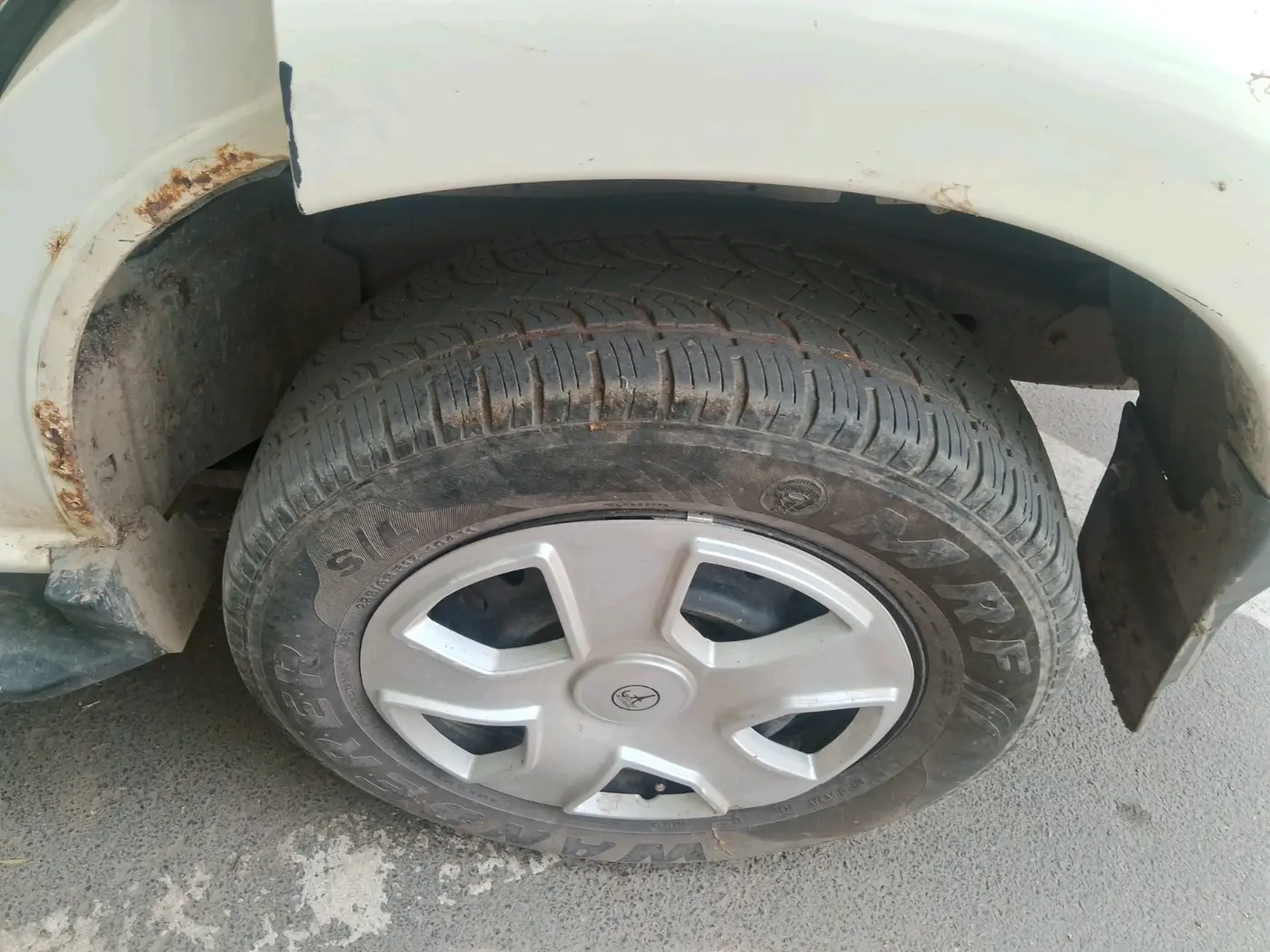 2017 Mahindra Scorpio S6 PLUS, Diesel, Manual, 1,68,901 km, tyre