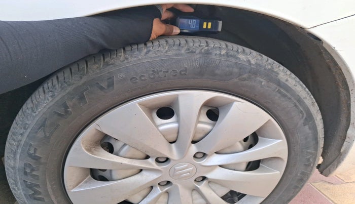 2017 Maruti Baleno SIGMA PETROL 1.2, CNG, Manual, 1,24,004 km, tyre