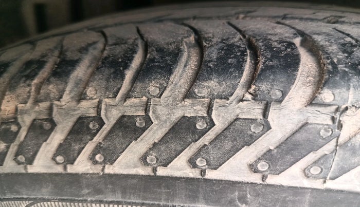 2017 Maruti Swift Dzire TOUR DIESEL, Diesel, Manual, 76,751 km, tyre