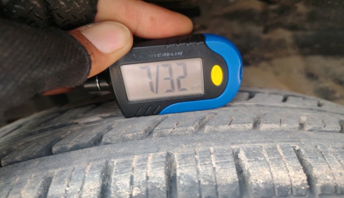 2014 Datsun Go T, Petrol, Manual, 1,06,678 km, tyre