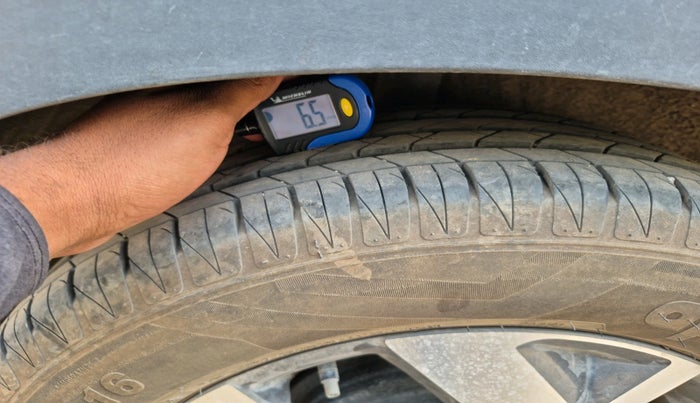 2023 KIA SONET HTX 1.5 AT, Diesel, Automatic, 38,417 km, tyre