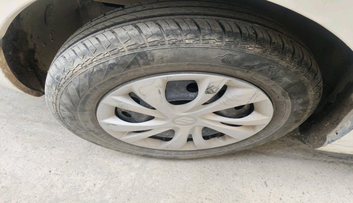 2023 Maruti Swift VXI, Petrol, Manual, 19,591 km, tyre