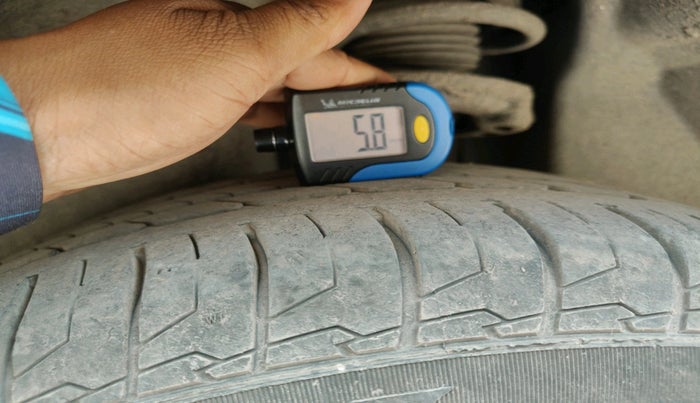 2018 Jeep Compass LIMITED 2.0 DIESEL, Diesel, Manual, 1,35,568 km, tyre