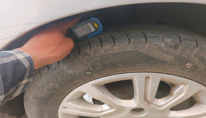 2018 Tata Tiago XZA PETROL, Petrol, Automatic, 74,186 km, tyre