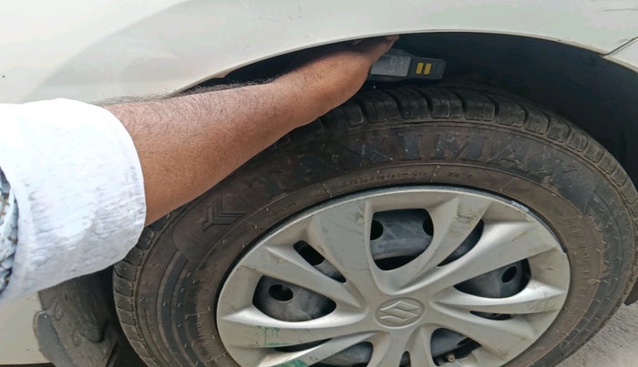 2022 Maruti Swift VXI AMT, Petrol, Automatic, 52,763 km, tyre