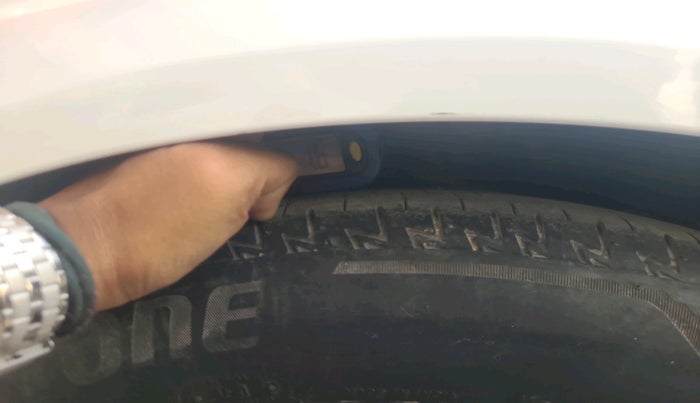 2013 Audi A6 2.0 TDI PREMIUM, Diesel, Automatic, 1,16,026 km, tyre